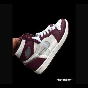 Bordeaux Jordan 1